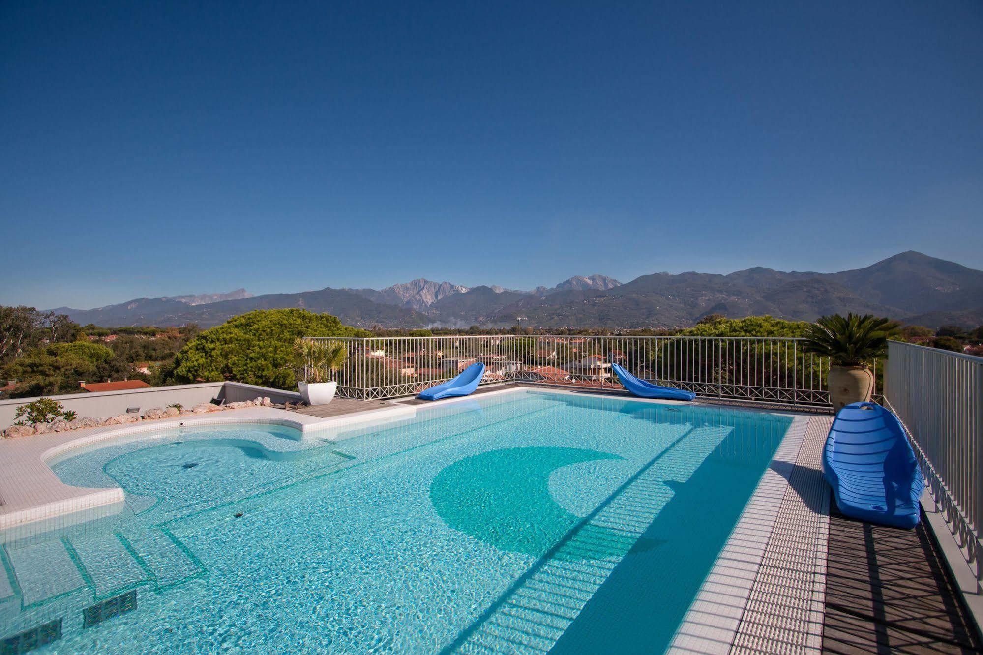 Verdeluna Aparthotel Marina di Pietrasanta Exteriér fotografie